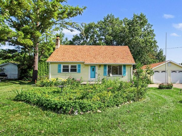 8919 Windsor Highway, Dimondale, MI 48821