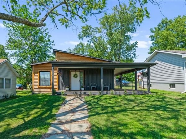 608 W Miami Street, Paola, KS 66071