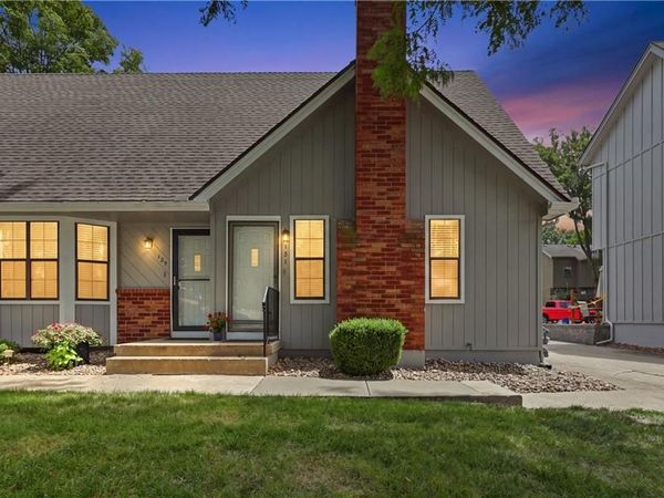 131 SW Donovan Road, Lee's Summit, MO 64063