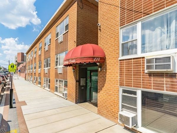 120 32Nd St, Union, NJ 07087