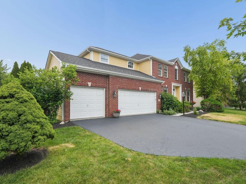 8281 Flagg View Drive, Powell, OH 43065 Photo 5