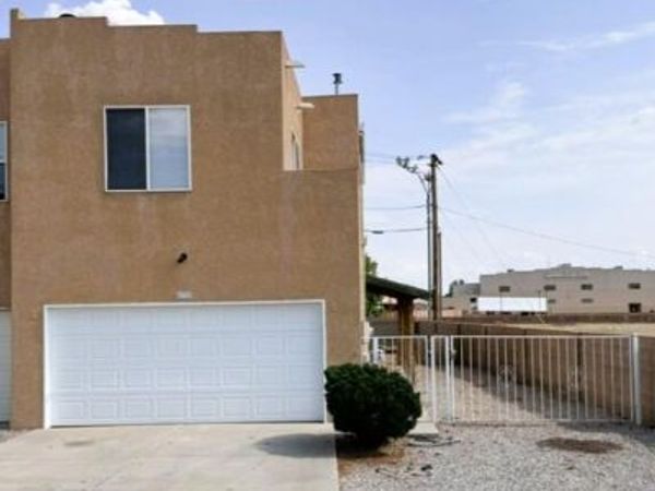 5132 Bray Court NW, Albuquerque, NM 87120