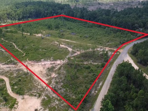 196 S County Line Road, Lumberton, MS 39455