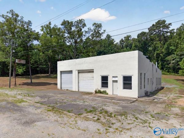 6810 McClellan Boulevard, Anniston, AL 36206