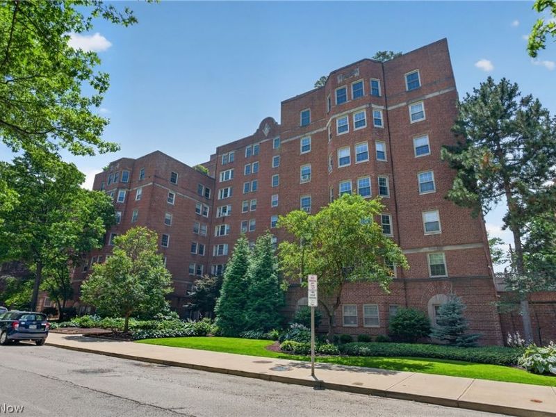 13600 Shaker Boulevard, Unit 505, Shaker Heights, OH 44120 Photo 1