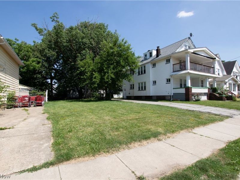 2185 W 105th Street, Cleveland, OH 44102 Photo 10