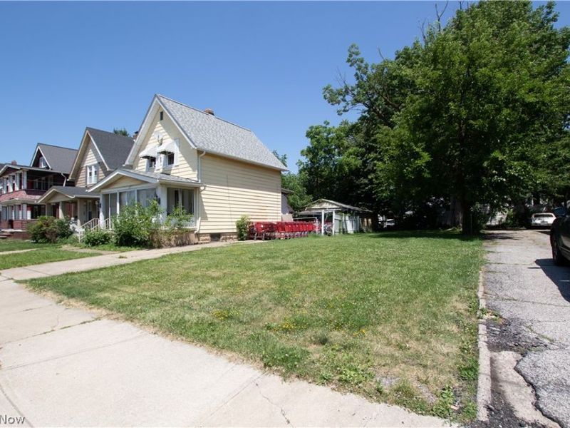 2185 W 105th Street, Cleveland, OH 44102 Photo 8