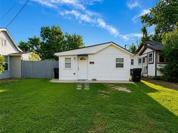 1008 N D Street , Rogers, AR 72756