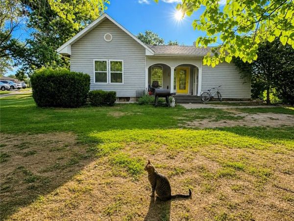 1008 N D Street, Rogers, AR 72756