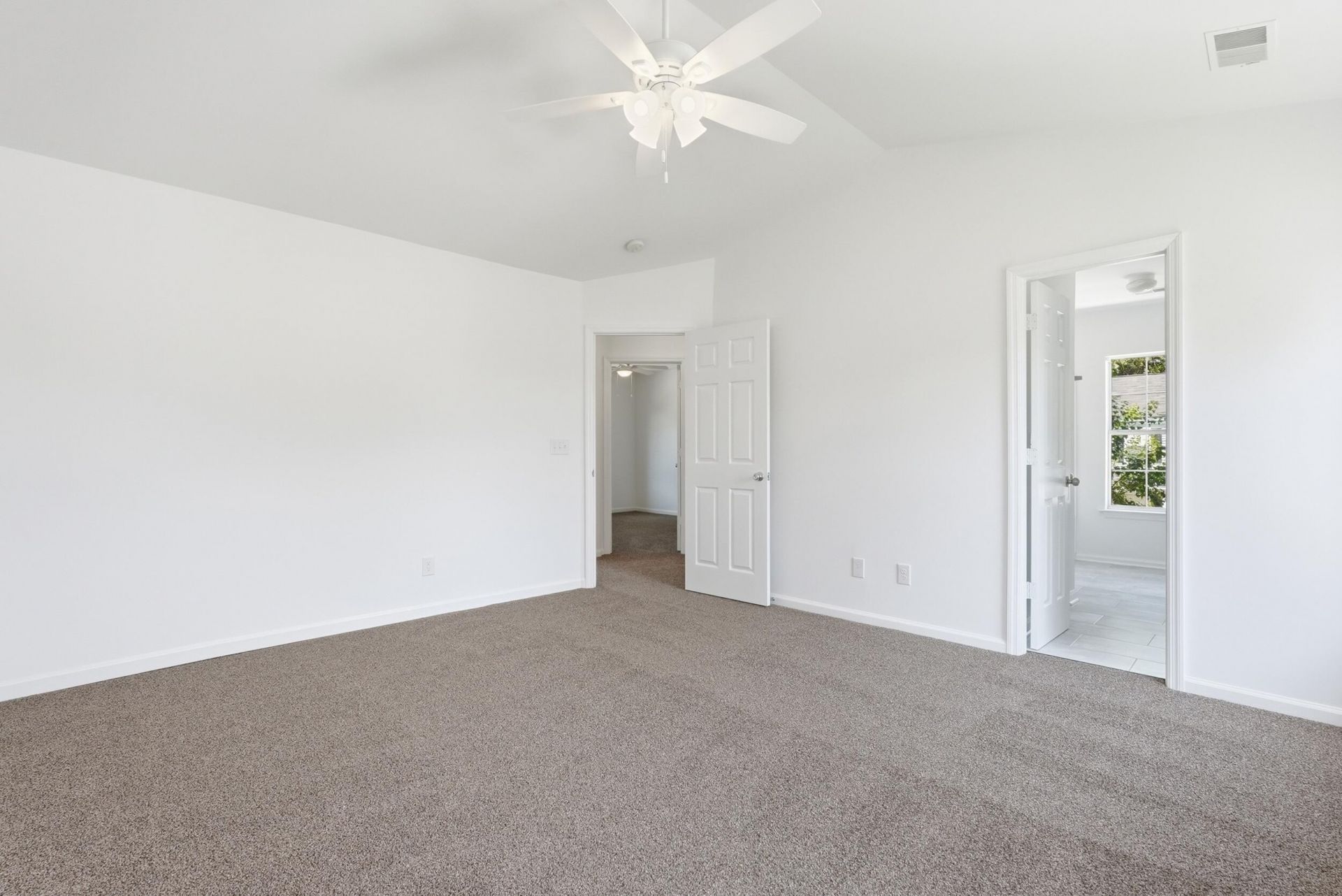 140 Blue Jasmine Lane Photo 12