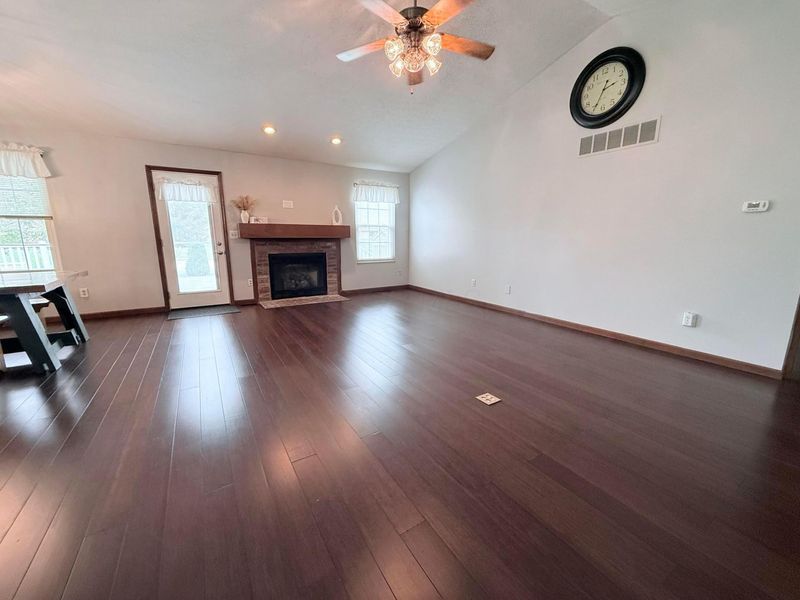 3529 Lake Louise Drive, Grove City, OH 43123 Photo 7