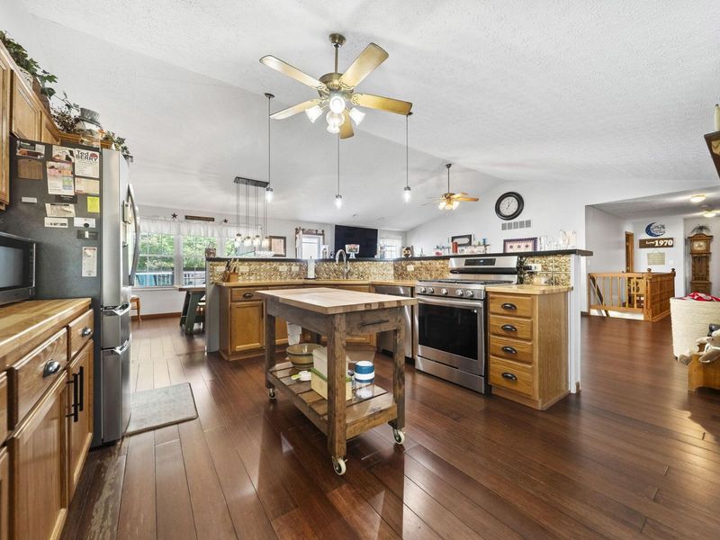 3529 Lake Louise Drive, Grove City, OH 43123 Photo 7