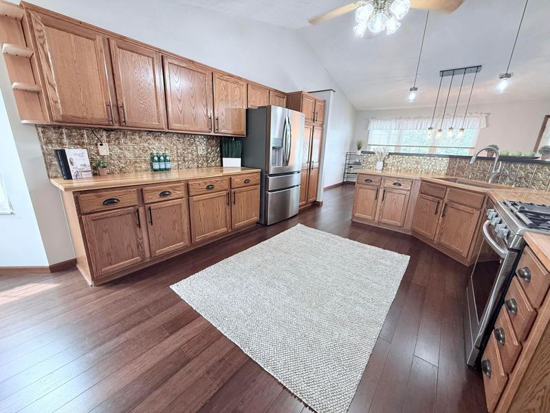 3529 Lake Louise Drive, Grove City, OH 43123 Photo 8