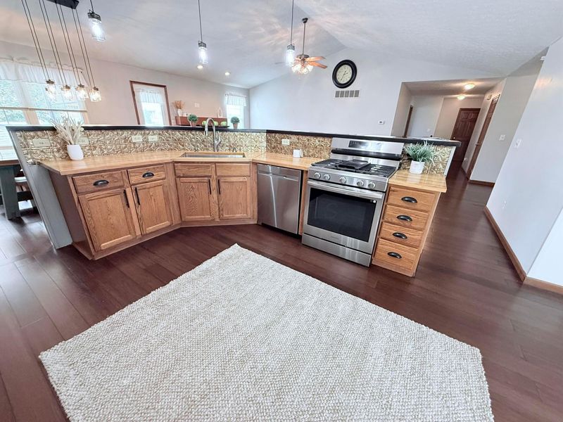3529 Lake Louise Drive, Grove City, OH 43123 Photo 9