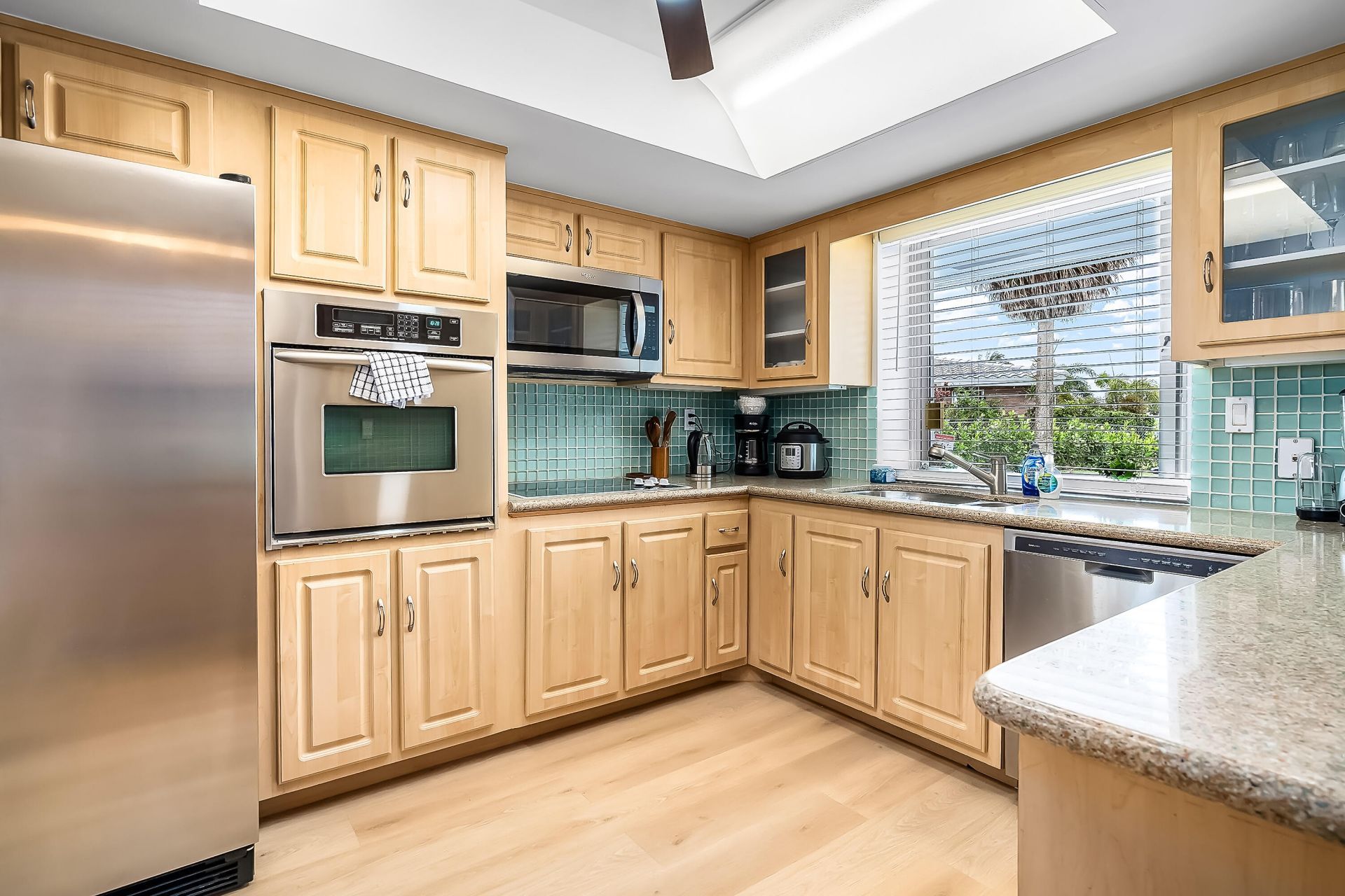 1250 SE 10th Street, Deerfield Beach, FL 33441 Photo