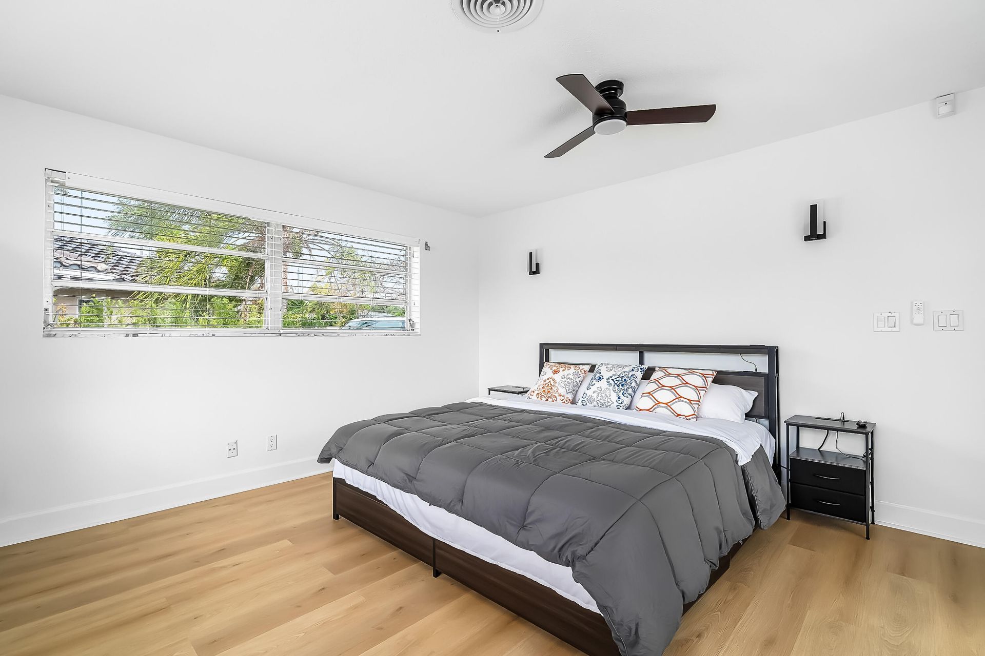 1250 SE 10th Street, Deerfield Beach, FL 33441 Photo