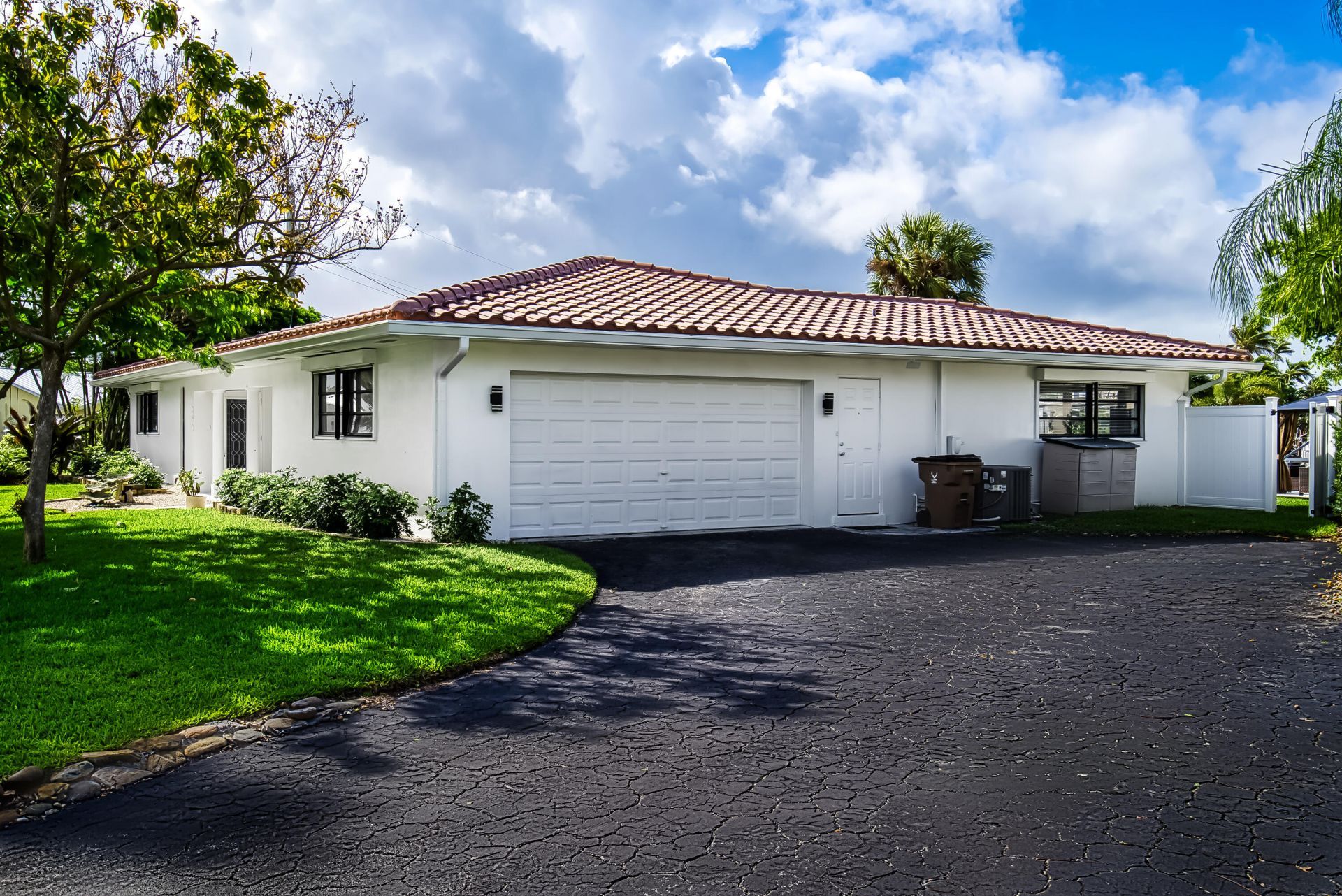 1250 SE 10th Street, Deerfield Beach, FL 33441 Photo