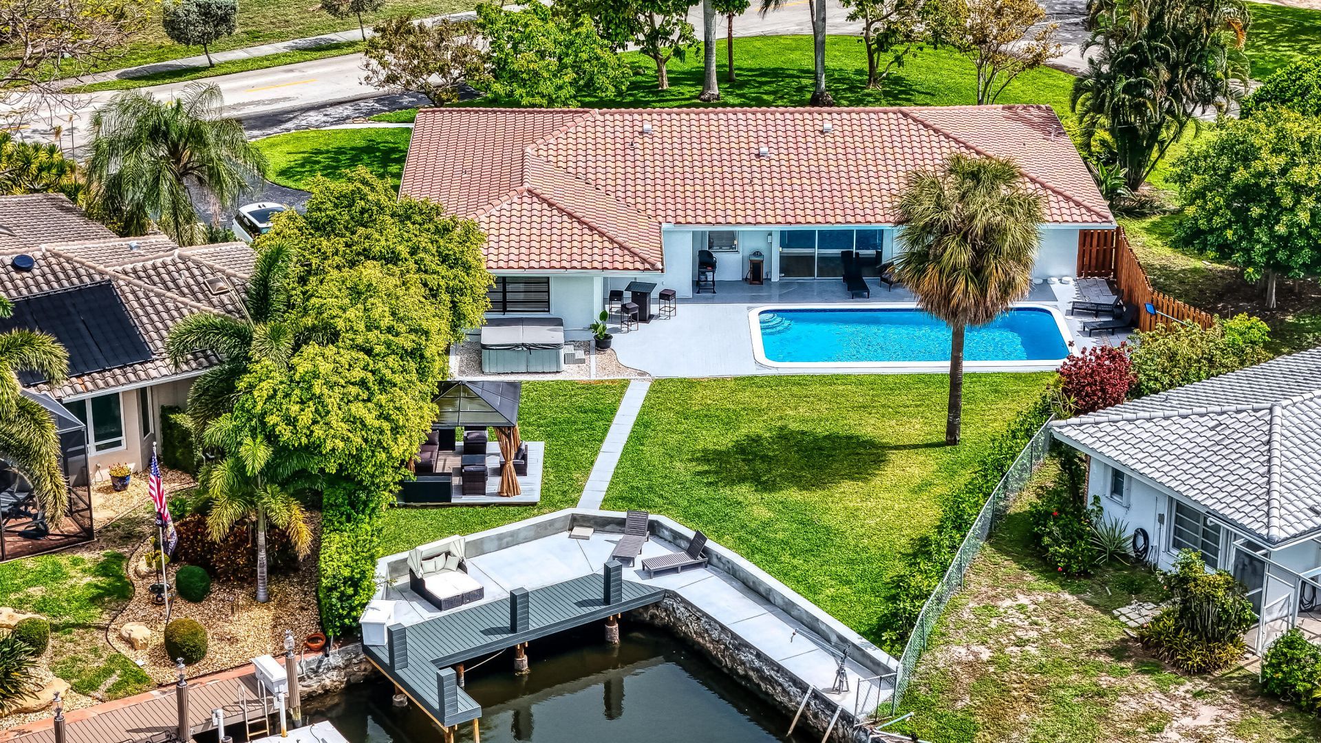 1250 SE 10th Street, Deerfield Beach, FL 33441 Photo