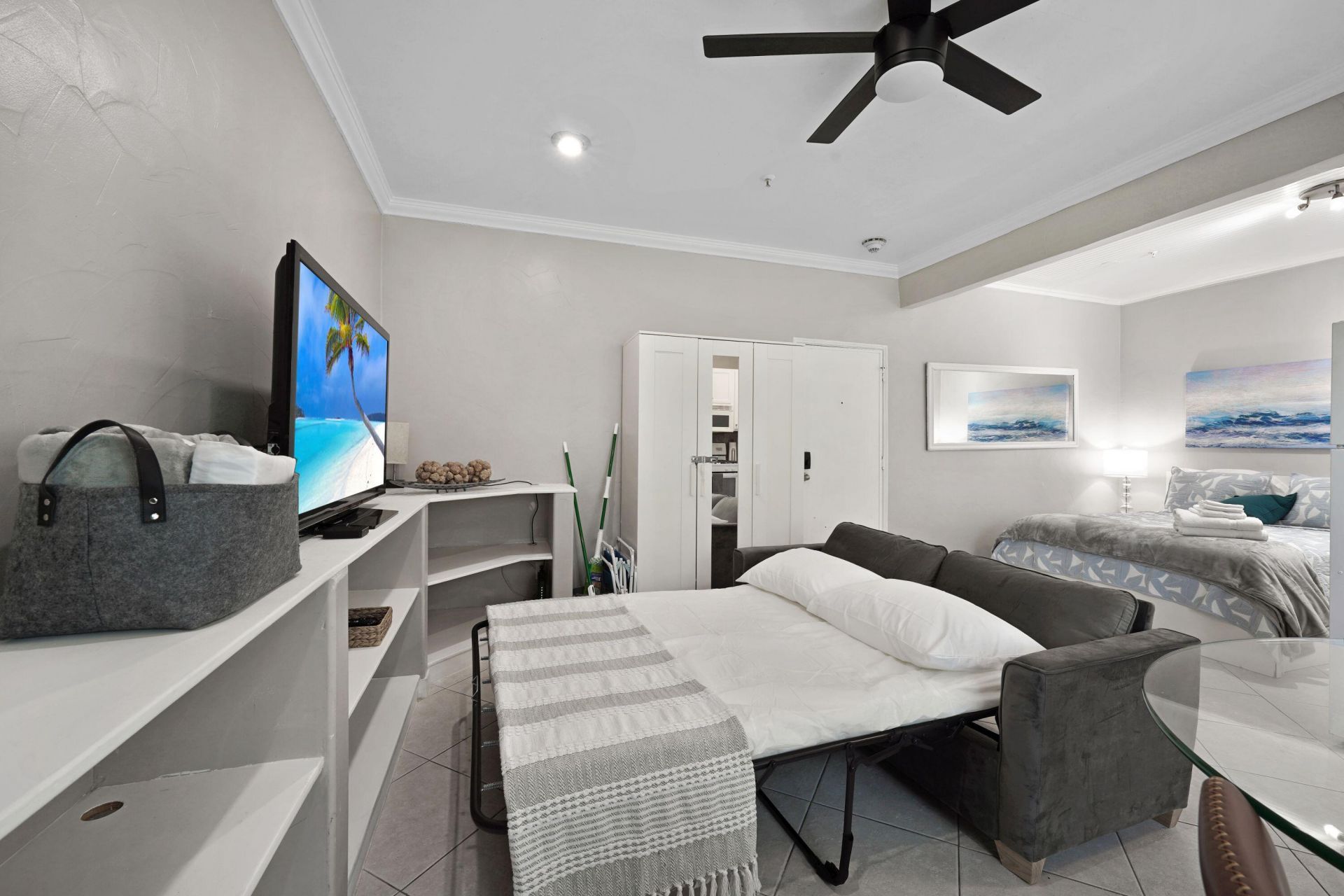3710 Collins Avenue, Unit N-304, Miami Beach, FL 33140 Photo