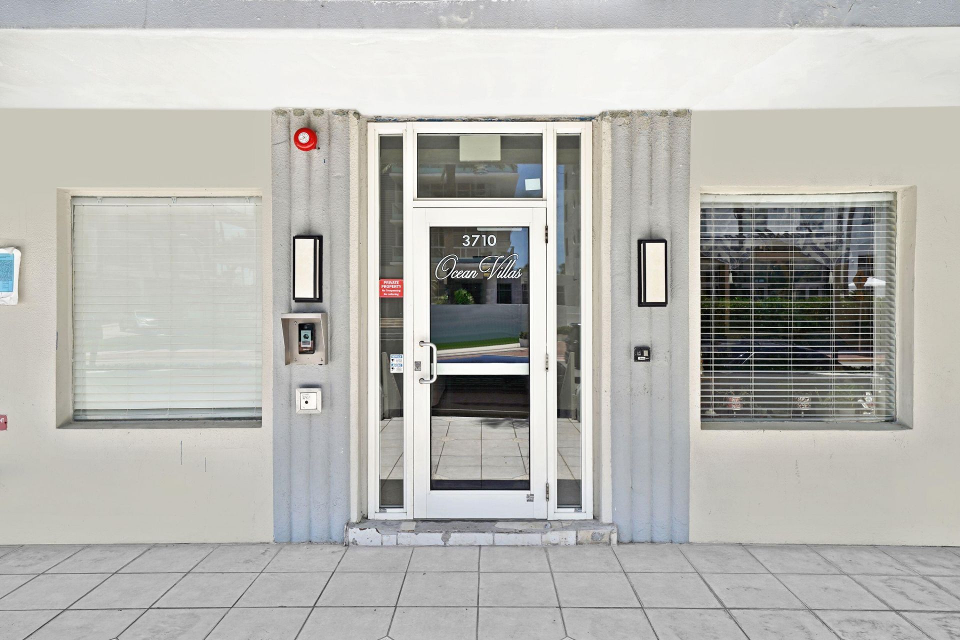 3710 Collins Avenue, Unit N-304, Miami Beach, FL 33140 Photo
