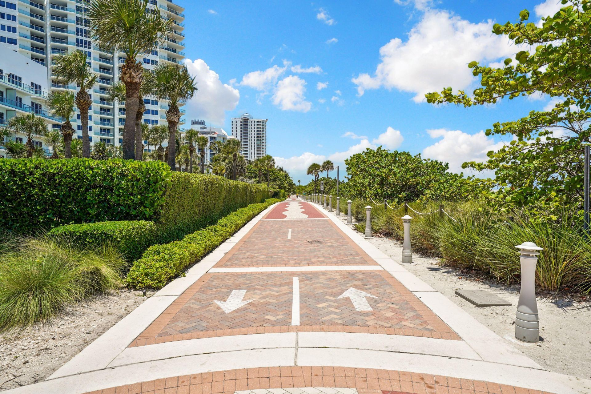 3710 Collins Avenue, Unit N-304, Miami Beach, FL 33140 Photo