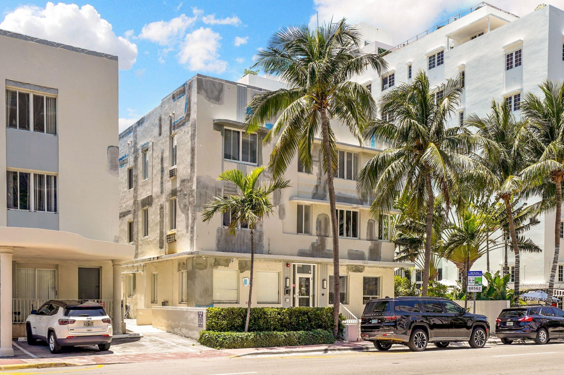 3710 Collins Avenue, Unit N-304, Miami Beach, FL 33140 Photo