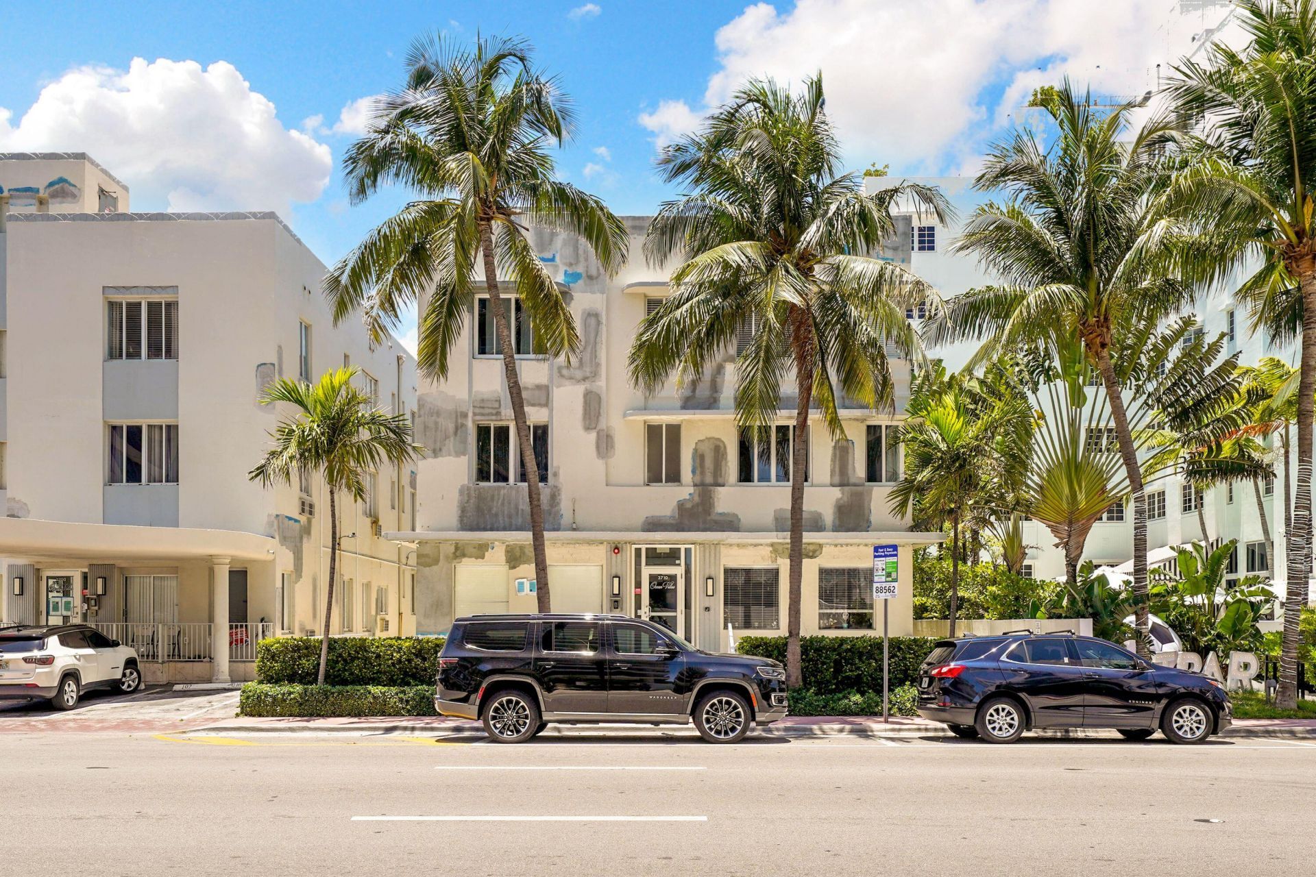 3710 Collins Avenue, Unit N-304, Miami Beach, FL 33140 Photo