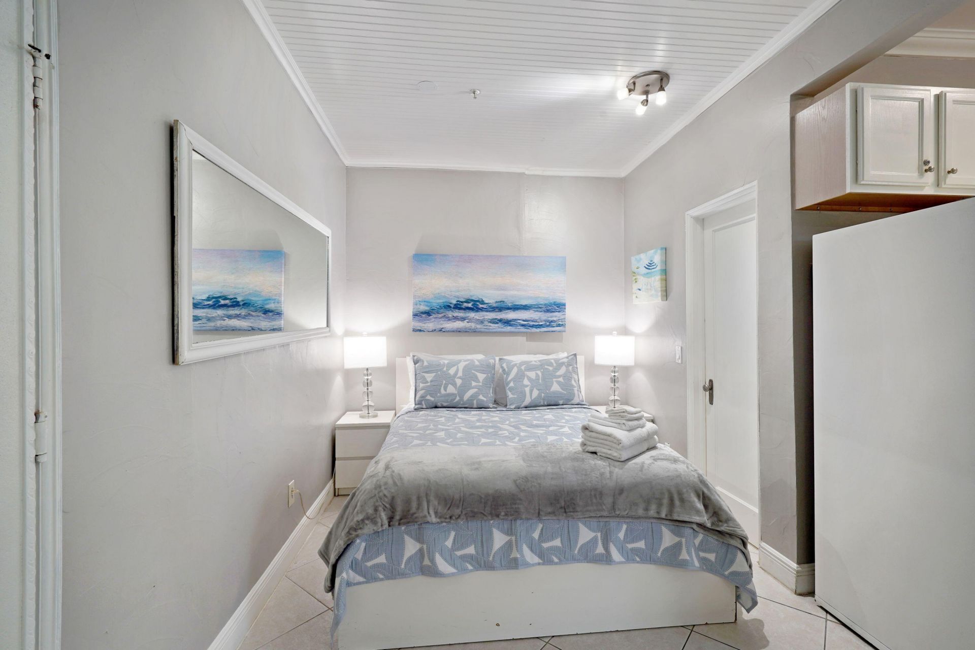 3710 Collins Avenue, Unit N-304, Miami Beach, FL 33140 Photo