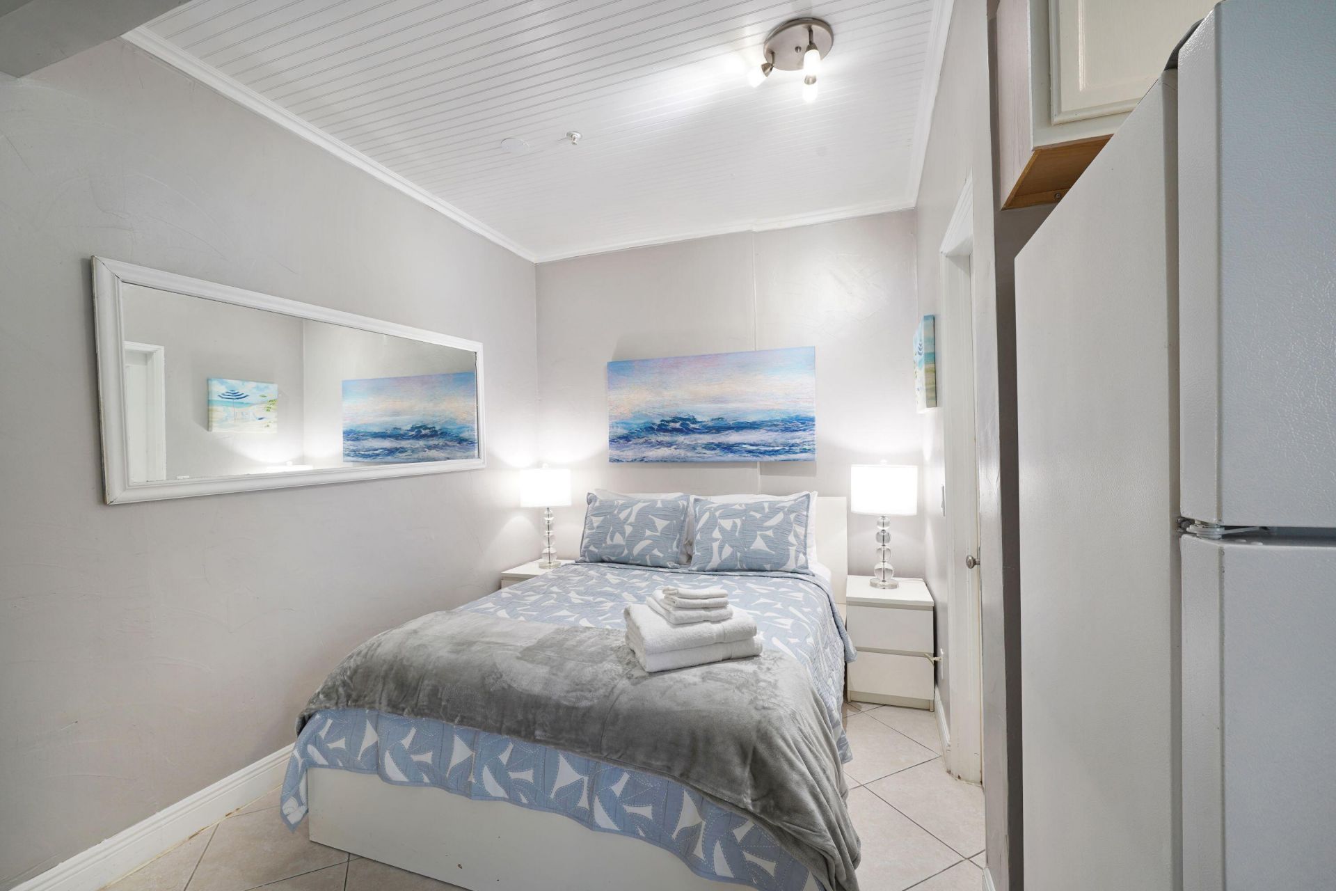 3710 Collins Avenue, Unit N-304, Miami Beach, FL 33140 Photo