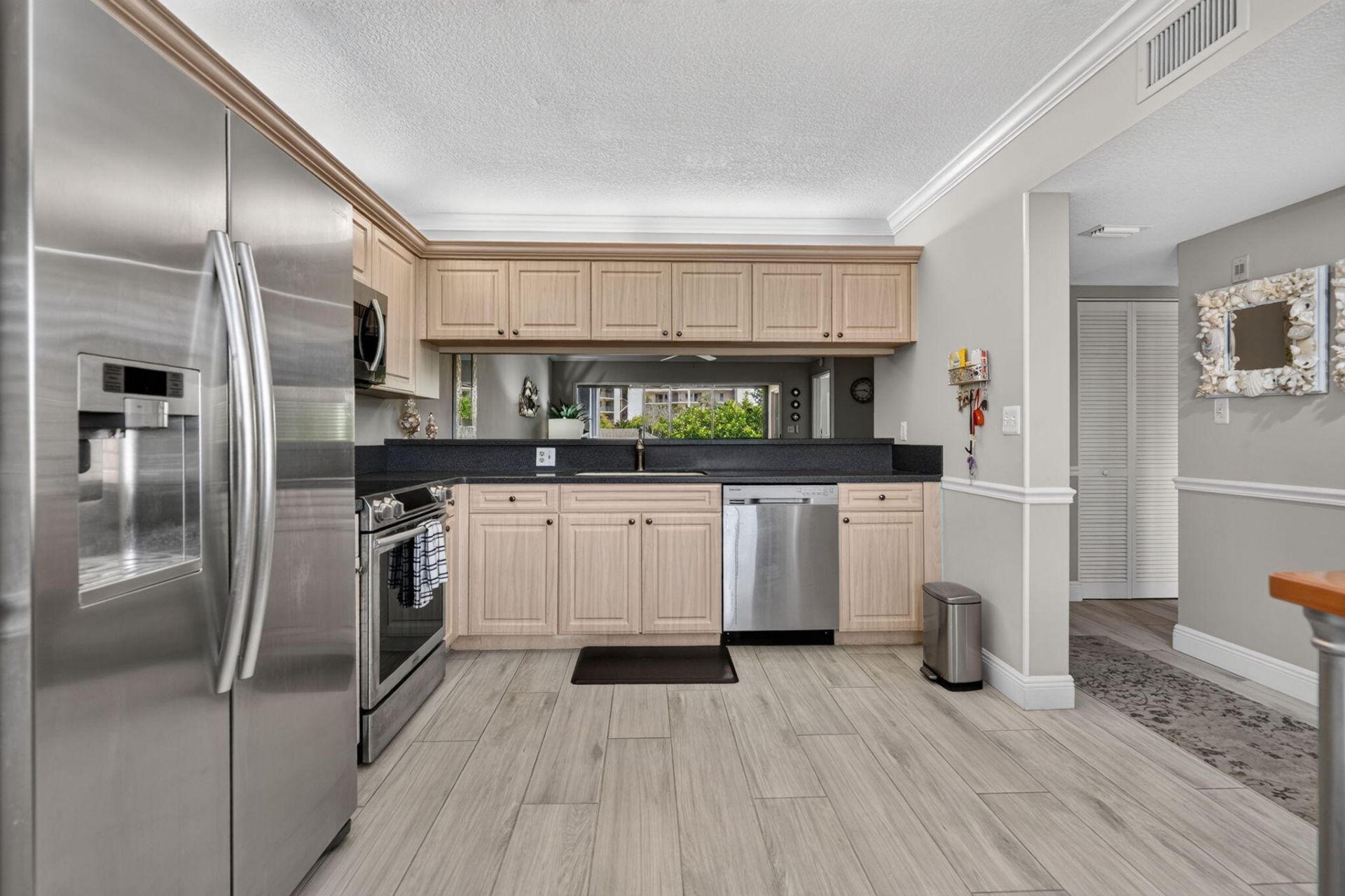 275 Palm Avenue, Unit D, Jupiter, FL 33477 Photo
