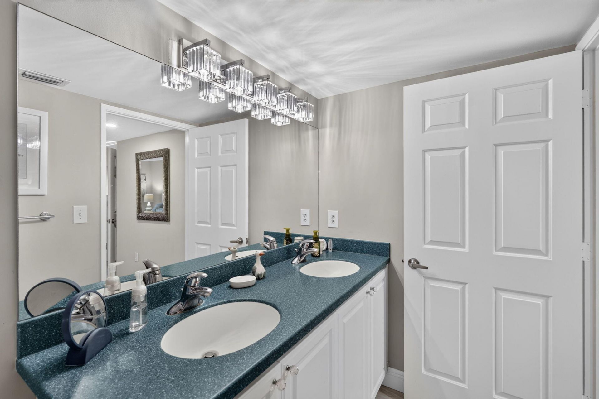 275 Palm Avenue, Unit D, Jupiter, FL 33477 Photo