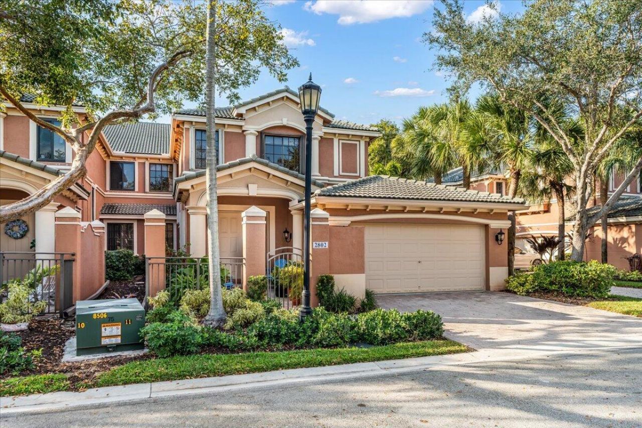 2802 Kinsington Circle, Unit 27-4, Weston, FL 33332 Photo