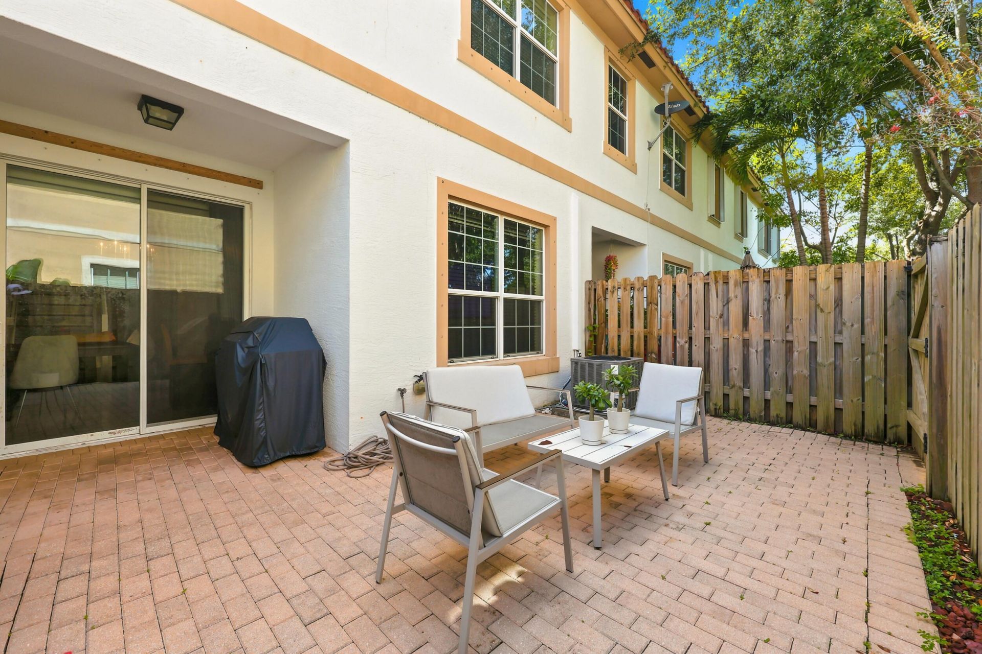 4310 Chalmers Lane, West Palm Beach, FL 33417 Photo