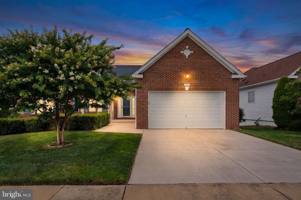 17633 Four Seasons Drive, Dumfries, VA 22025 Main Photo