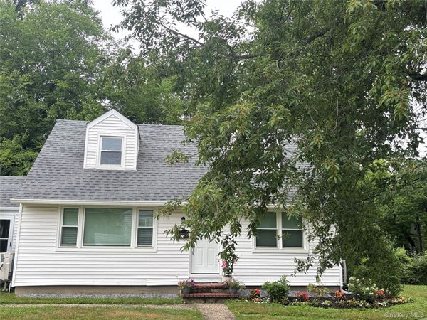 206 Dickinson Avenue , East Northport, NY 11731