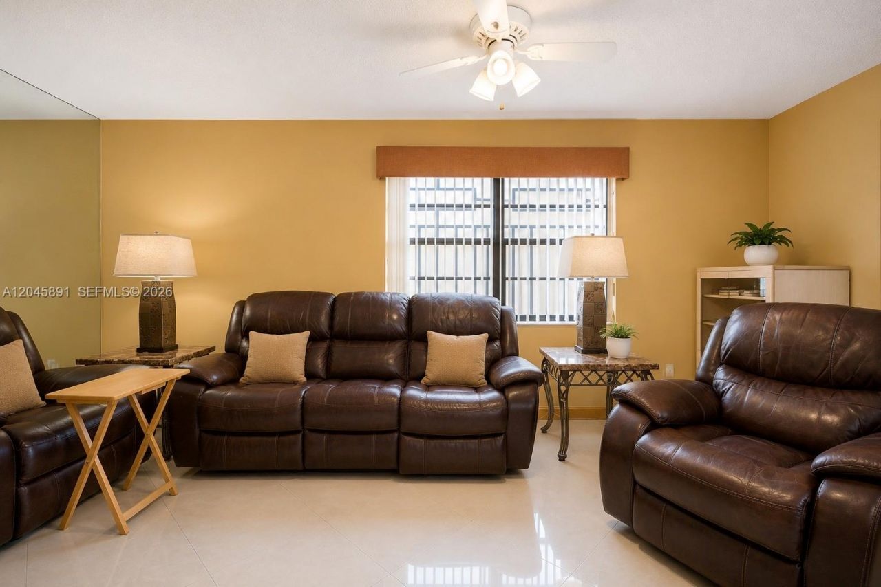 520 NW 132nd Ct, Miami, FL 33182 Photo