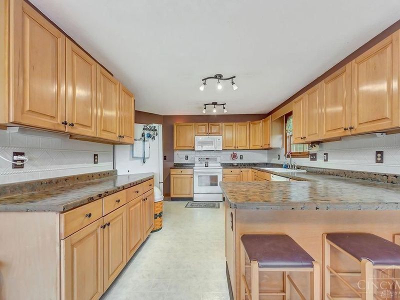 7947 Contreras Road, Oxford, OH 45056 Photo 15