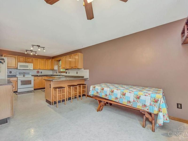 7947 Contreras Road, Oxford, OH 45056 Photo 16