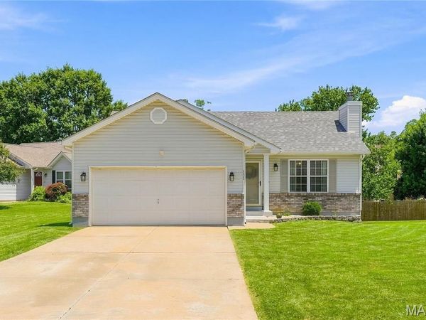 535 Briar Meadows Court, Wentzville, MO 63385