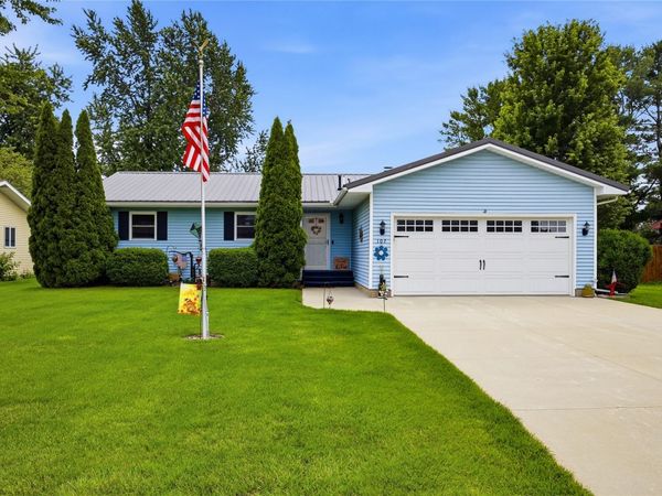107 Sunrise Drive , Tipton, IA 52772