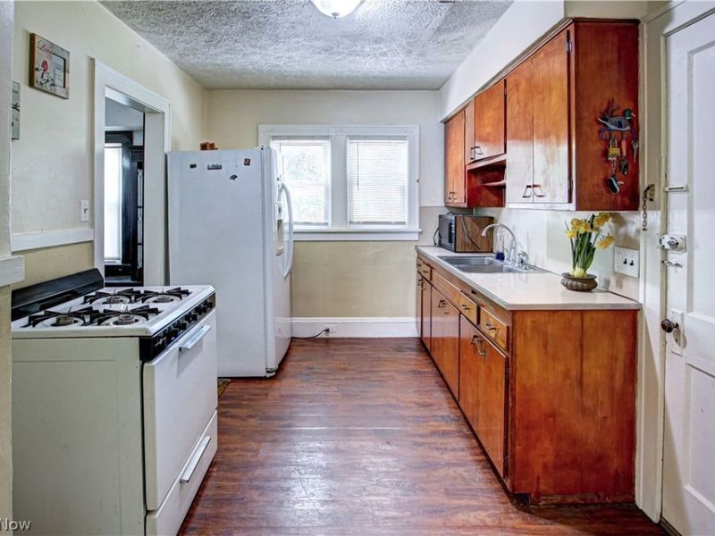 2189 W 105th Street, Cleveland, OH 44102 Photo 15