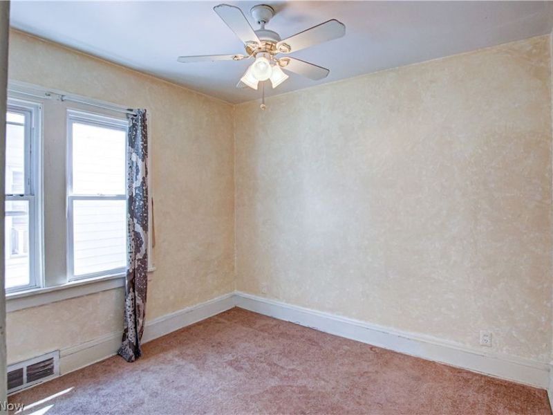 2189 W 105th Street, Cleveland, OH 44102 Photo 18