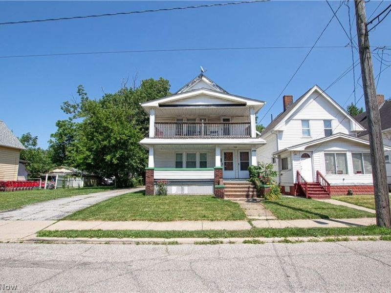 2189 W 105th Street, Cleveland, OH 44102 Photo 2