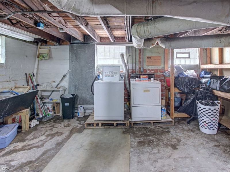 2189 W 105th Street, Cleveland, OH 44102 Photo 30