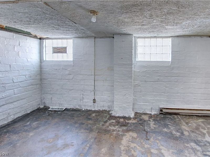 2189 W 105th Street, Cleveland, OH 44102 Photo 35