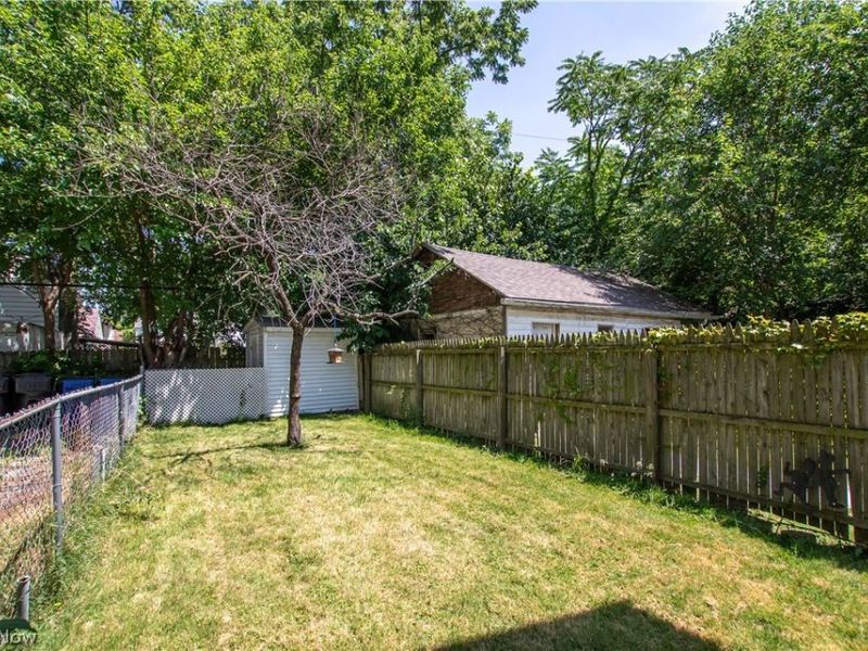 2189 W 105th Street, Cleveland, OH 44102 Photo 38