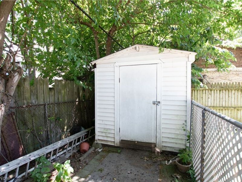 2189 W 105th Street, Cleveland, OH 44102 Photo 39