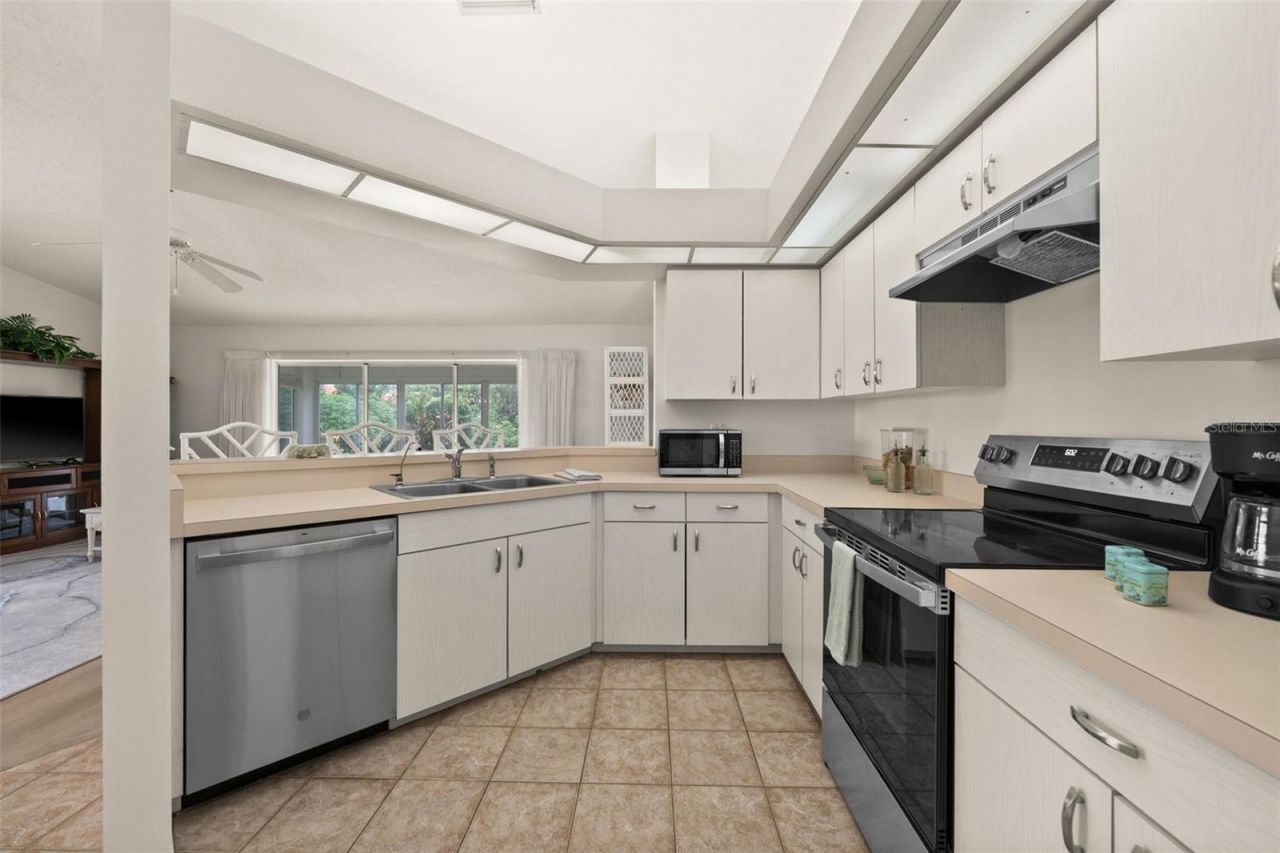 4825 Tamarack Trail , Venice, FL 34293 Photo