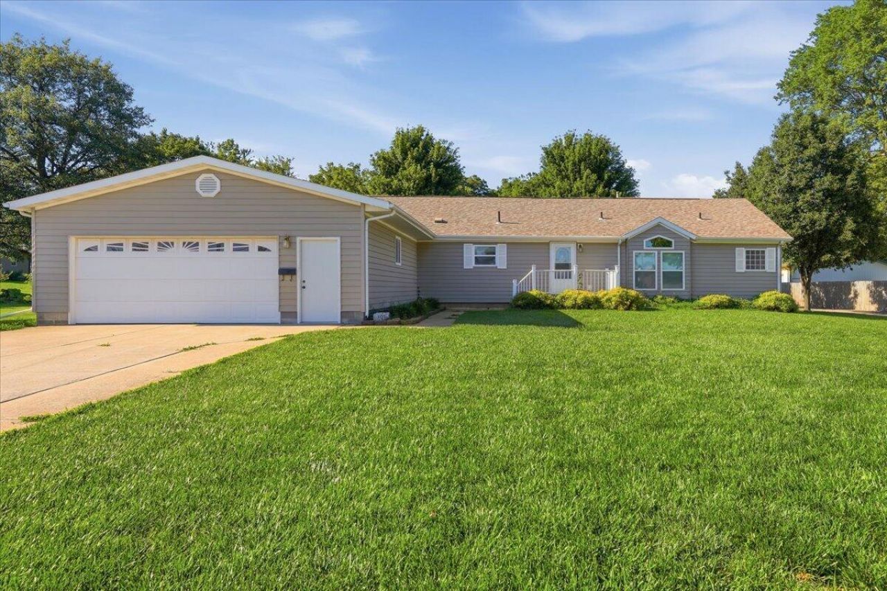 305 Fletcher Street, Sidney, IA 51652 Main Photo