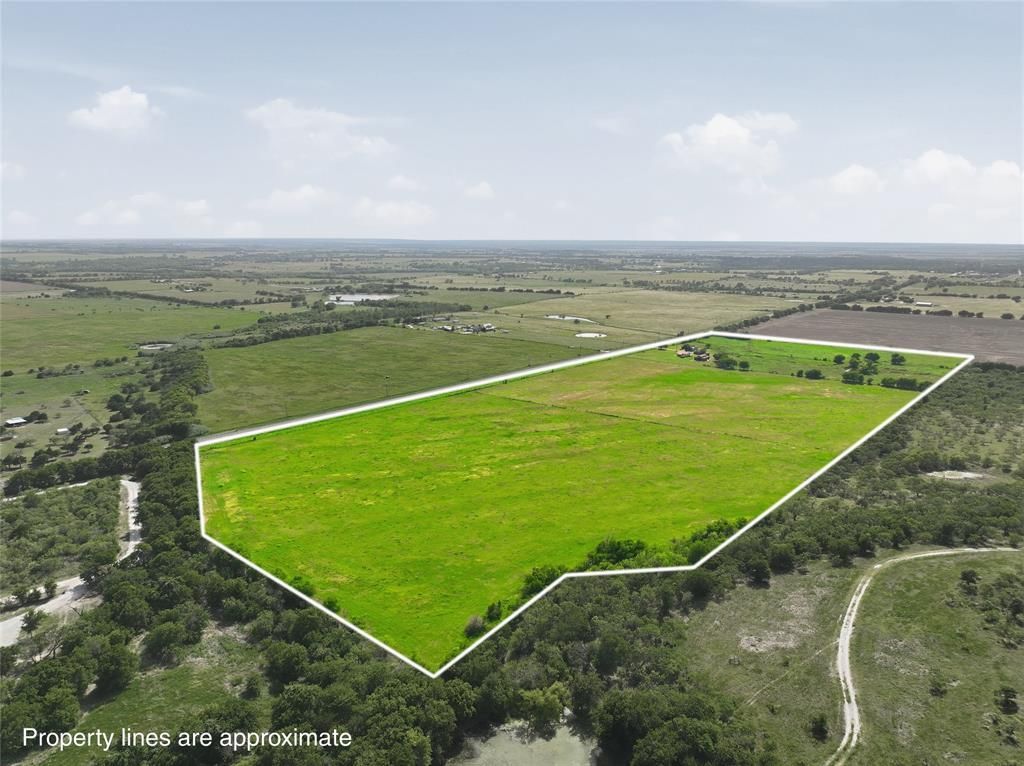 4554 Eddy Gatesville Parkway, Moody, TX 76557 Main Photo